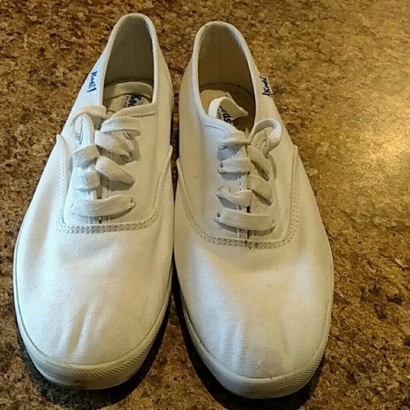 white canvas for ladies